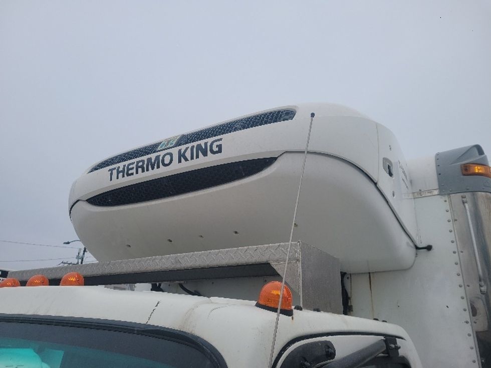 Refrigerated Truck-Light and Medium Duty Trucks-Isuzu-2019-NRR-Chicago (Melrose Park)-IL-112,925\n\t\tmiles-$ 52,500 - Image 26