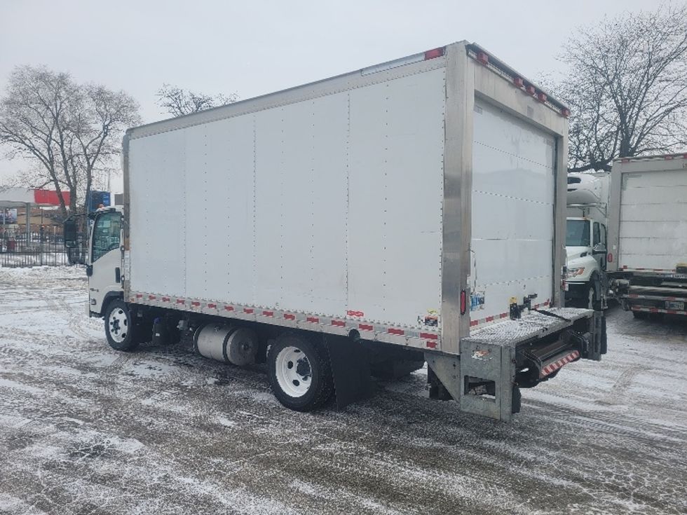 Refrigerated Truck-Light and Medium Duty Trucks-Isuzu-2019-NRR-Chicago (Melrose Park)-IL-112,925\n\t\tmiles-$ 52,500 - Image 6