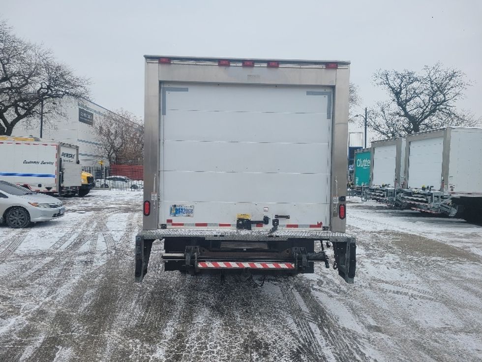 Refrigerated Truck-Light and Medium Duty Trucks-Isuzu-2019-NRR-Chicago (Melrose Park)-IL-112,925\n\t\tmiles-$ 52,500 - Image 7
