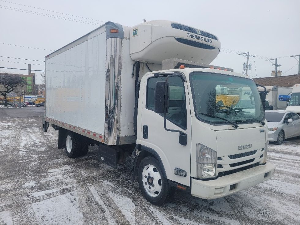 Refrigerated Truck-Light and Medium Duty Trucks-Isuzu-2019-NRR-Chicago (Melrose Park)-IL-133,579\n\t\tmiles-$ 50,250 - Image 1