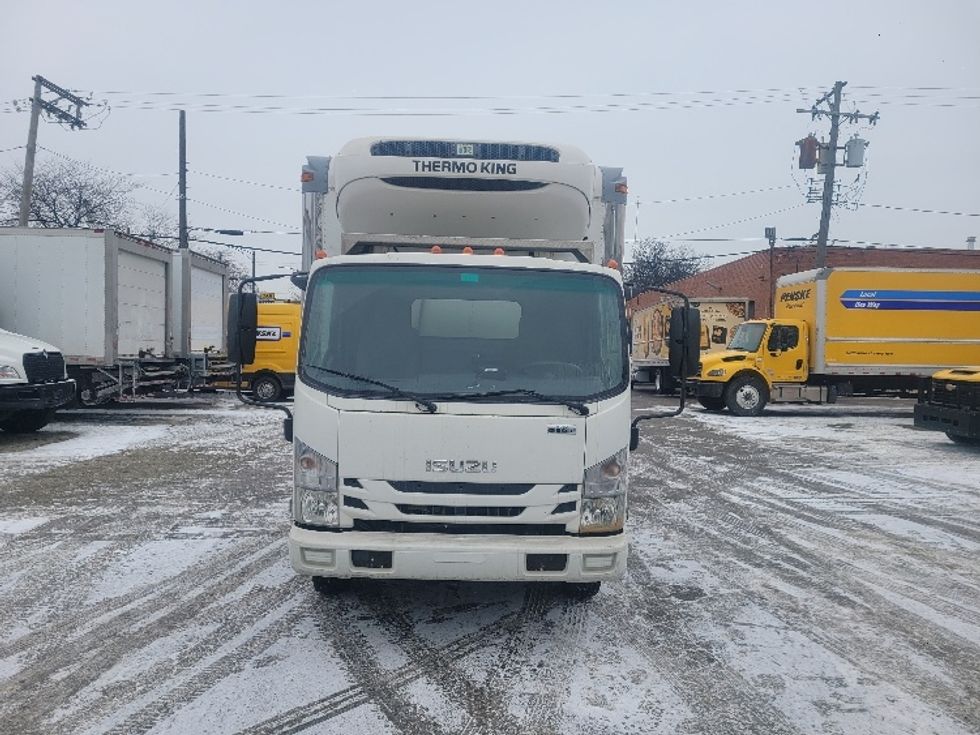 Refrigerated Truck-Light and Medium Duty Trucks-Isuzu-2019-NRR-Chicago (Melrose Park)-IL-133,579\n\t\tmiles-$ 50,250 - Image 2