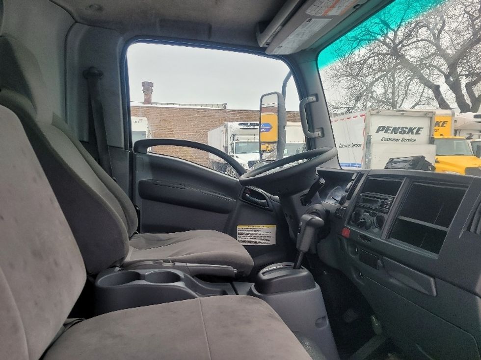Refrigerated Truck-Light and Medium Duty Trucks-Isuzu-2019-NRR-Chicago (Melrose Park)-IL-133,579\n\t\tmiles-$ 50,250 - Image 22