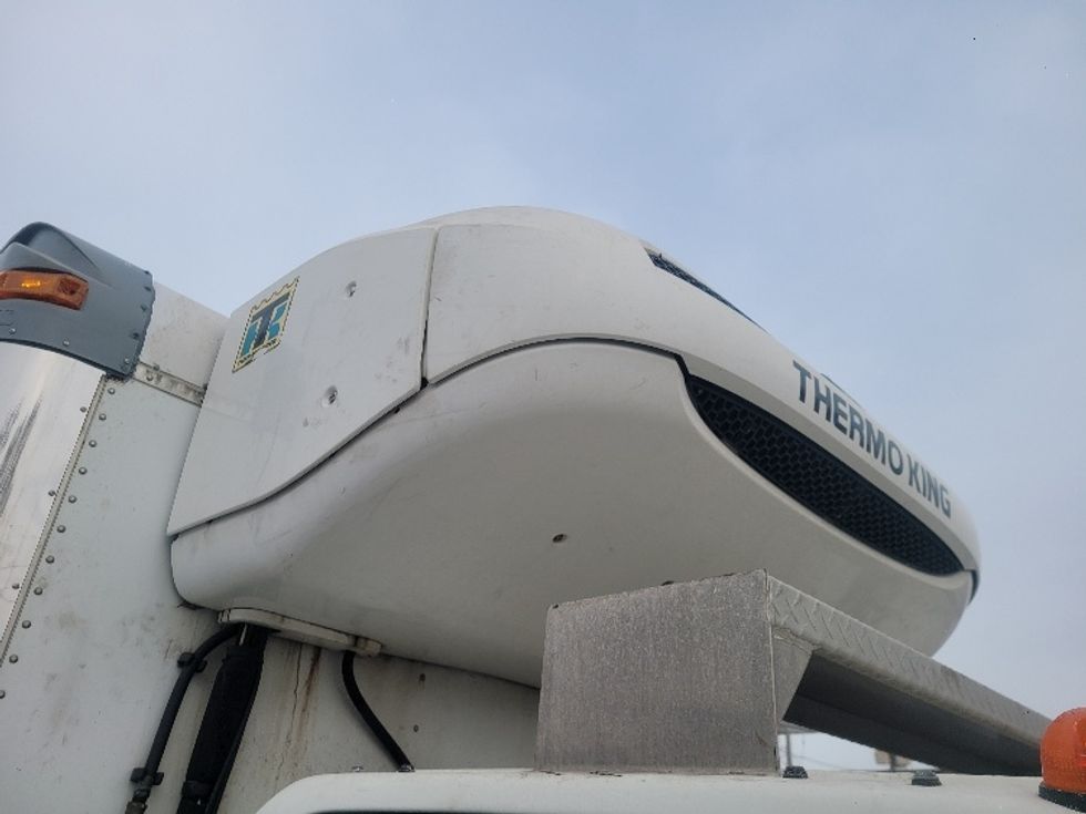 Refrigerated Truck-Light and Medium Duty Trucks-Isuzu-2019-NRR-Chicago (Melrose Park)-IL-133,579\n\t\tmiles-$ 50,250 - Image 26