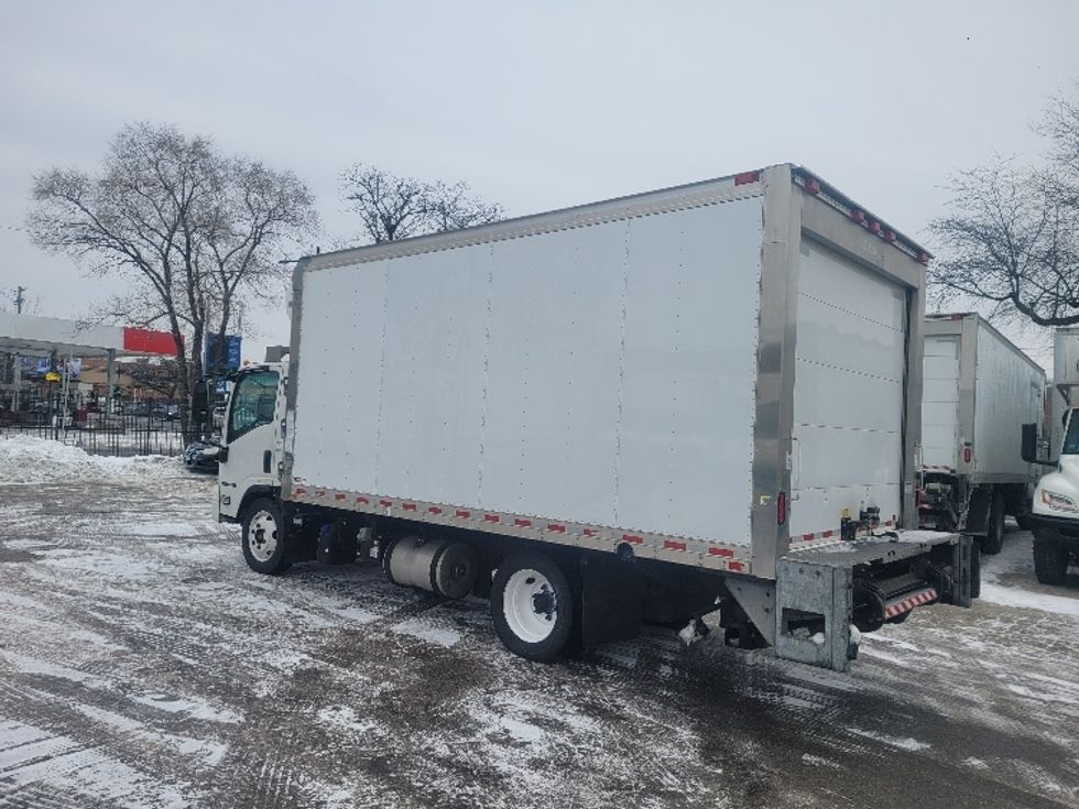 Refrigerated Truck-Light and Medium Duty Trucks-Isuzu-2019-NRR-Chicago (Melrose Park)-IL-133,579\n\t\tmiles-$ 50,250 - Image 6