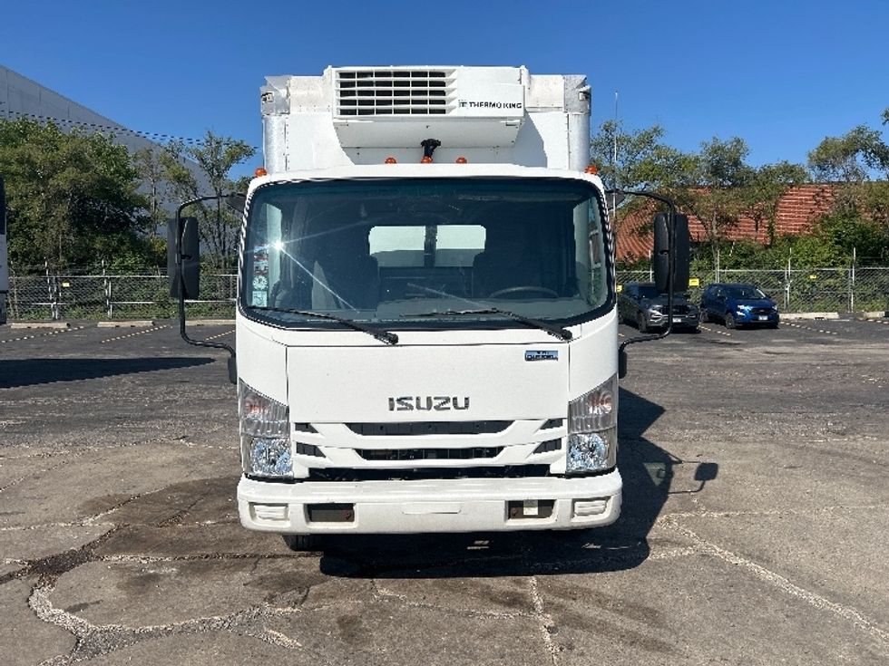 Refrigerated Truck-Light and Medium Duty Trucks-Isuzu-2019-NRR-Chicago (Melrose Park)-IL-98,438\n\t\tmiles-$ 48,500 - Image 2