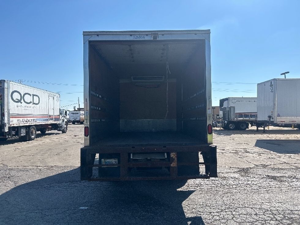 Refrigerated Truck-Light and Medium Duty Trucks-Isuzu-2019-NRR-Chicago (Melrose Park)-IL-98,438\n\t\tmiles-$ 48,500 - Image 8