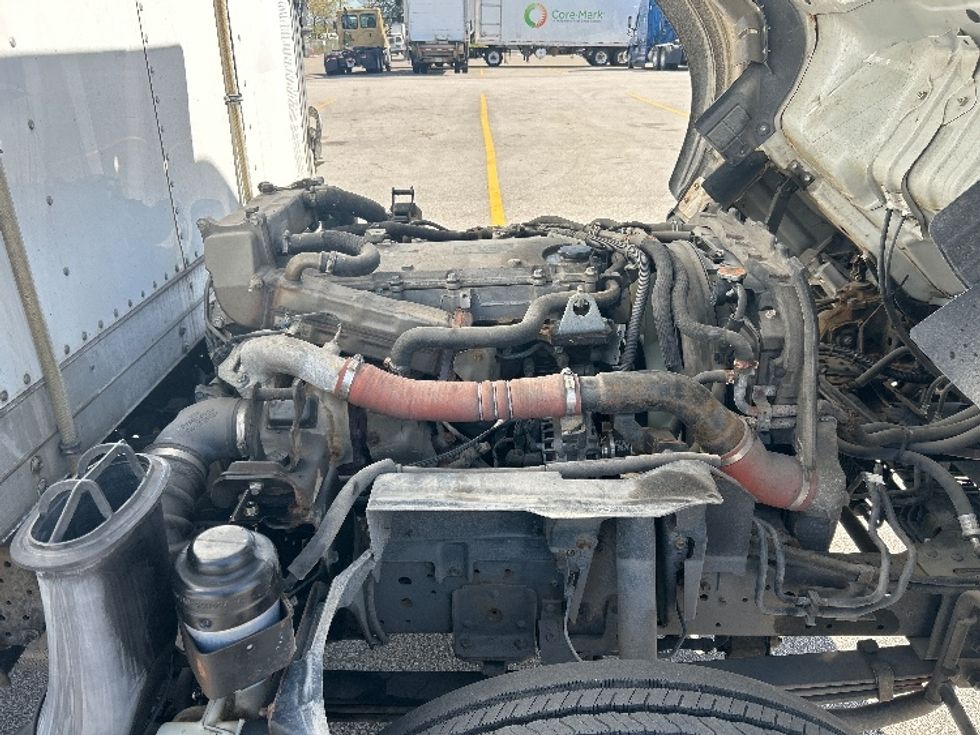 Refrigerated Truck-Light and Medium Duty Trucks-Isuzu-2019-NRR-Delta-BC-27,789\n\t\tkm-$ 82,250 - Image 23