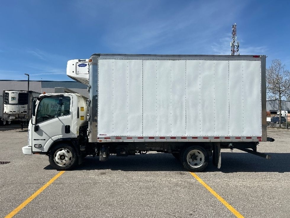 Refrigerated Truck-Light and Medium Duty Trucks-Isuzu-2019-NRR-Delta-BC-27,789\n\t\tkm-$ 82,250 - Image 4
