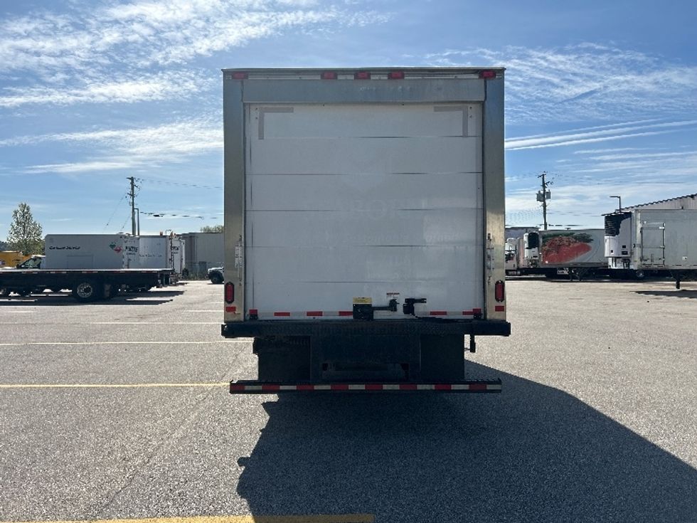 Refrigerated Truck-Light and Medium Duty Trucks-Isuzu-2019-NRR-Delta-BC-27,789\n\t\tkm-$ 82,250 - Image 7