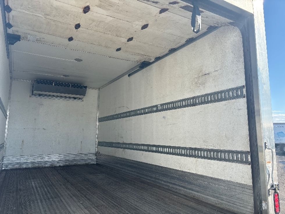 Refrigerated Truck-Light and Medium Duty Trucks-Isuzu-2019-NRR-East Chicago-IN-141,607\n\t\tmiles-$ 51,000 - Image 12
