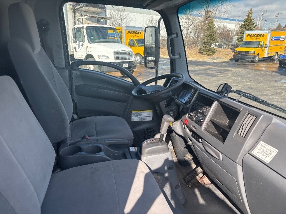 Refrigerated Truck-Light and Medium Duty Trucks-Isuzu-2019-NRR-East Chicago-IN-141,607\n\t\tmiles-$ 51,000 - Image 22