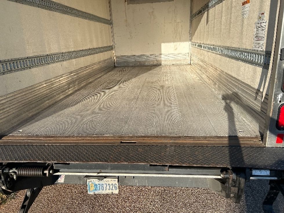 Refrigerated Truck-Light and Medium Duty Trucks-Isuzu-2019-NRR-Homewood-AL-157,034\n\t\tmiles-$ 49,750 - Image 10