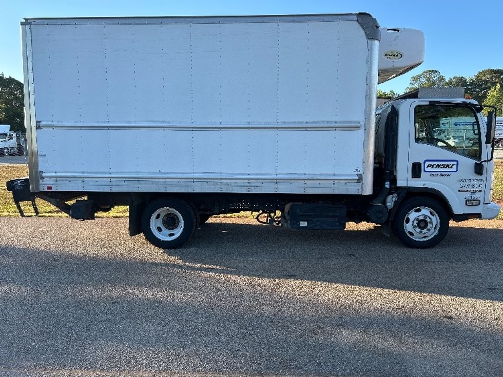 Refrigerated Truck-Light and Medium Duty Trucks-Isuzu-2019-NRR-Homewood-AL-157,034\n\t\tmiles-$ 49,750 - Image 15