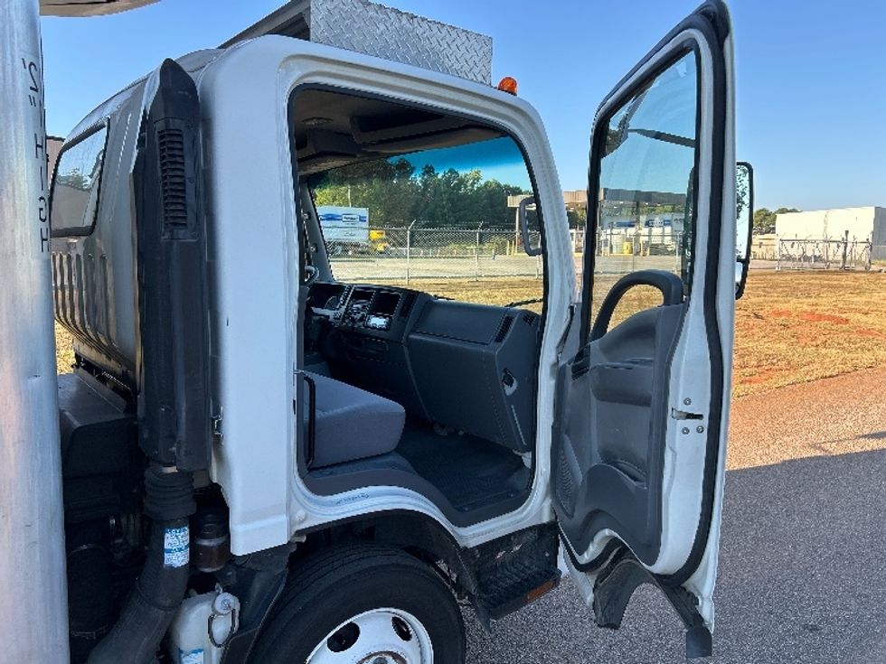 Refrigerated Truck-Light and Medium Duty Trucks-Isuzu-2019-NRR-Homewood-AL-157,034\n\t\tmiles-$ 49,750 - Image 20