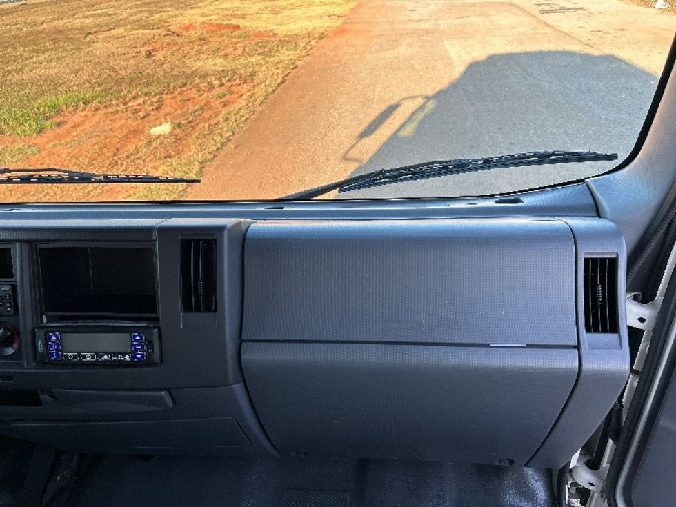 Refrigerated Truck-Light and Medium Duty Trucks-Isuzu-2019-NRR-Homewood-AL-157,034\n\t\tmiles-$ 49,750 - Image 21