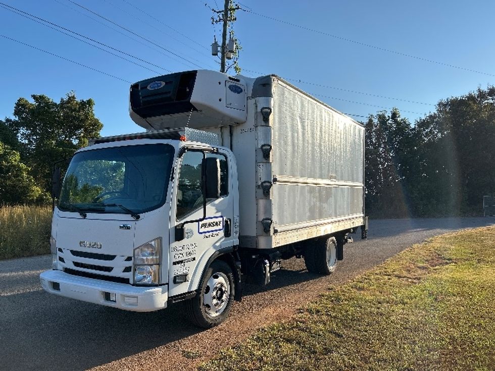 Refrigerated Truck-Light and Medium Duty Trucks-Isuzu-2019-NRR-Homewood-AL-157,034\n\t\tmiles-$ 49,750 - Image 3