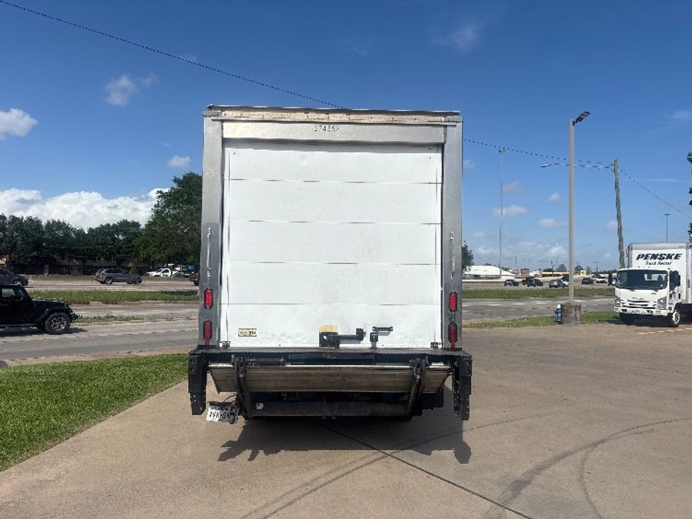 Refrigerated Truck-Light and Medium Duty Trucks-Isuzu-2019-NRR-Houston-TX-128,907\n\t\tmiles-$ 48,000 - Image 7