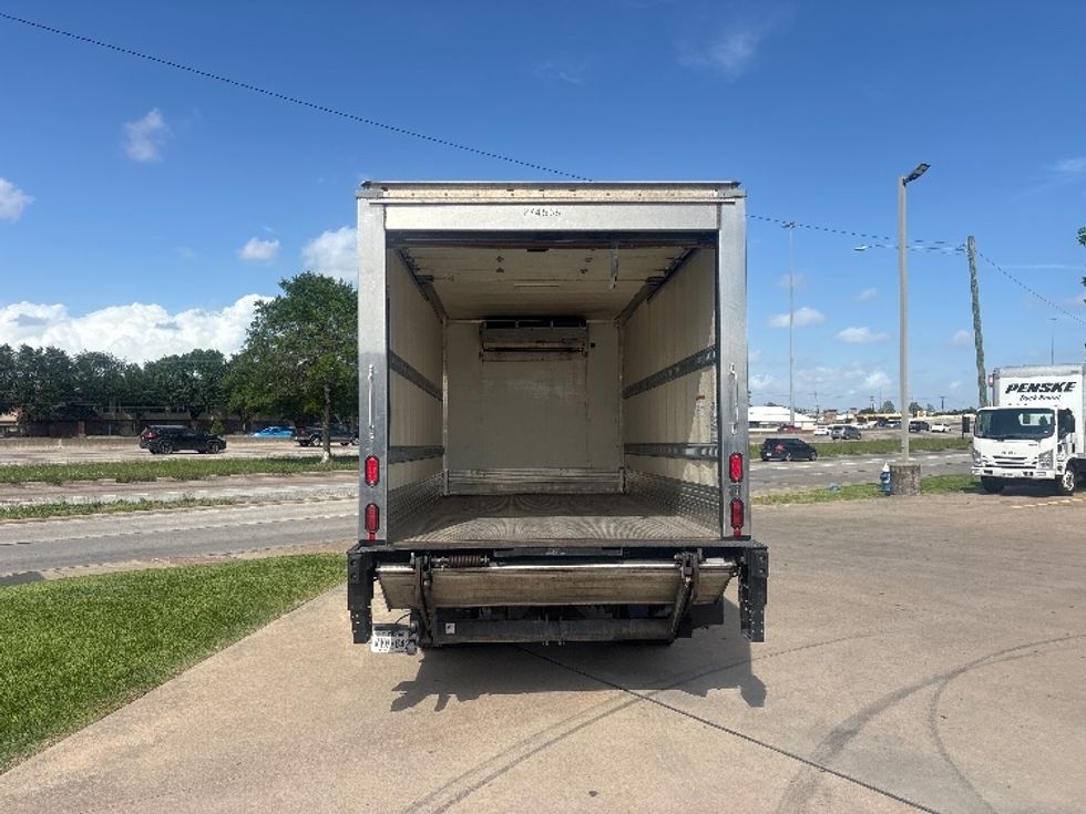Refrigerated Truck-Light and Medium Duty Trucks-Isuzu-2019-NRR-Houston-TX-128,907\n\t\tmiles-$ 48,000 - Image 8