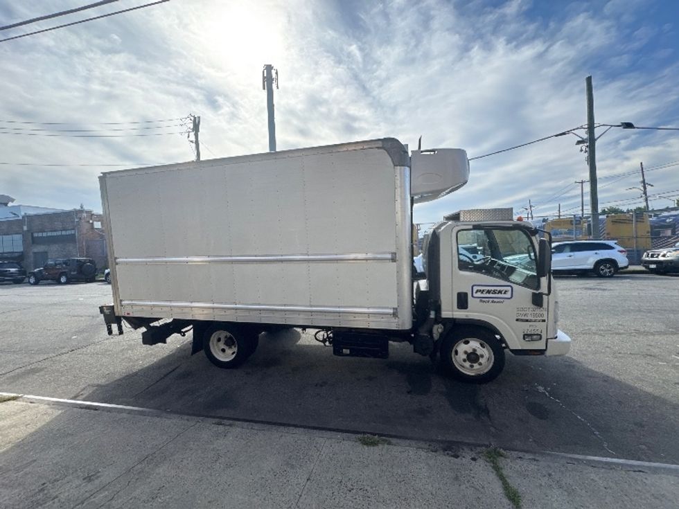 Refrigerated Truck-Light and Medium Duty Trucks-Isuzu-2019-NRR-Jamaica-NY-135,807\n\t\tmiles-$ 47,250 - Image 15