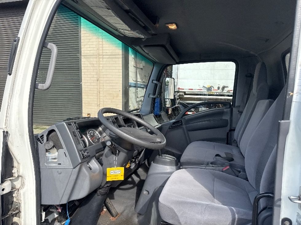 Refrigerated Truck-Light and Medium Duty Trucks-Isuzu-2019-NRR-Jamaica-NY-135,807\n\t\tmiles-$ 47,250 - Image 16
