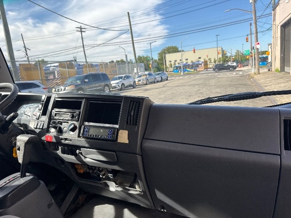 Refrigerated Truck-Light and Medium Duty Trucks-Isuzu-2019-NRR-Jamaica-NY-135,807\n\t\tmiles-$ 47,250 - Image 21