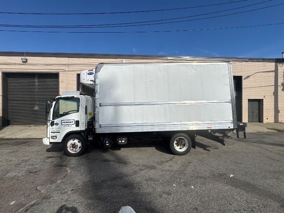 Refrigerated Truck-Light and Medium Duty Trucks-Isuzu-2019-NRR-Jamaica-NY-135,807\n\t\tmiles-$ 47,250 - Image 4