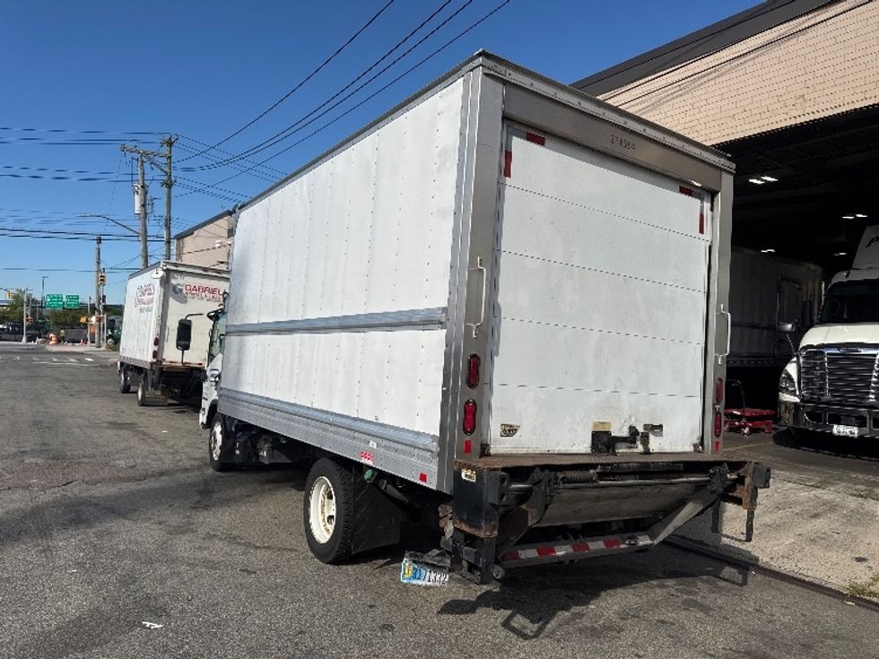 Refrigerated Truck-Light and Medium Duty Trucks-Isuzu-2019-NRR-Jamaica-NY-135,807\n\t\tmiles-$ 47,250 - Image 6