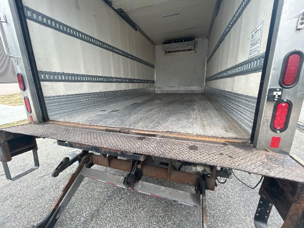 Refrigerated Truck-Light and Medium Duty Trucks-Isuzu-2019-NRR-Jamaica-NY-154,188\n\t\tmiles-$ 47,250 - Image 10