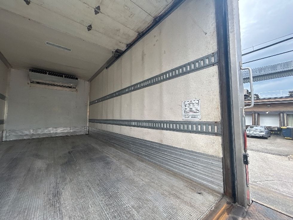 Refrigerated Truck-Light and Medium Duty Trucks-Isuzu-2019-NRR-Jamaica-NY-154,188\n\t\tmiles-$ 47,250 - Image 12