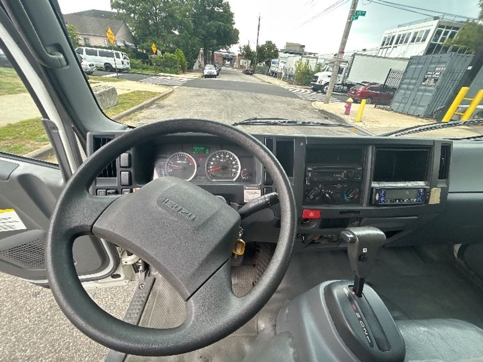Refrigerated Truck-Light and Medium Duty Trucks-Isuzu-2019-NRR-Jamaica-NY-154,188\n\t\tmiles-$ 47,250 - Image 18
