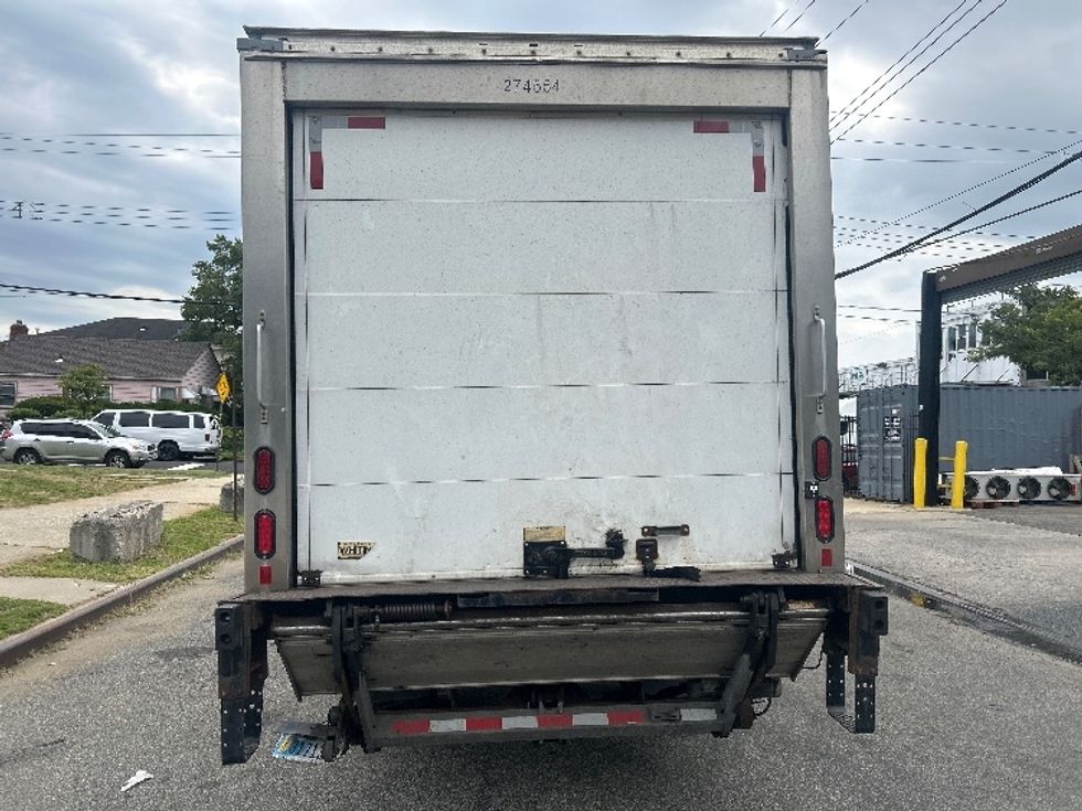 Refrigerated Truck-Light and Medium Duty Trucks-Isuzu-2019-NRR-Jamaica-NY-154,188\n\t\tmiles-$ 47,250 - Image 7