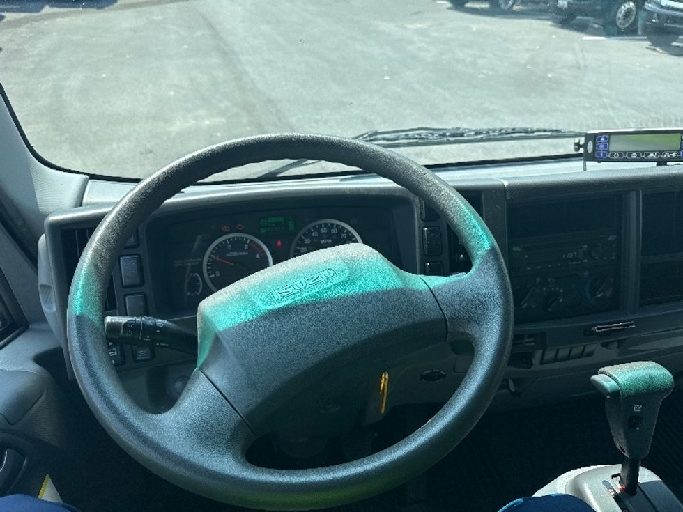 Refrigerated Truck-Light and Medium Duty Trucks-Isuzu-2019-NRR-Jessup-MD-164,157\n\t\tmiles-$ 43,250 - Image 17