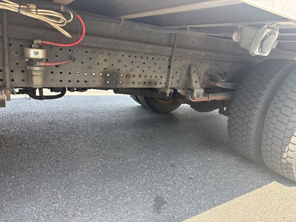 Refrigerated Truck-Light and Medium Duty Trucks-Isuzu-2019-NRR-Jessup-MD-164,157\n\t\tmiles-$ 43,250 - Image 5