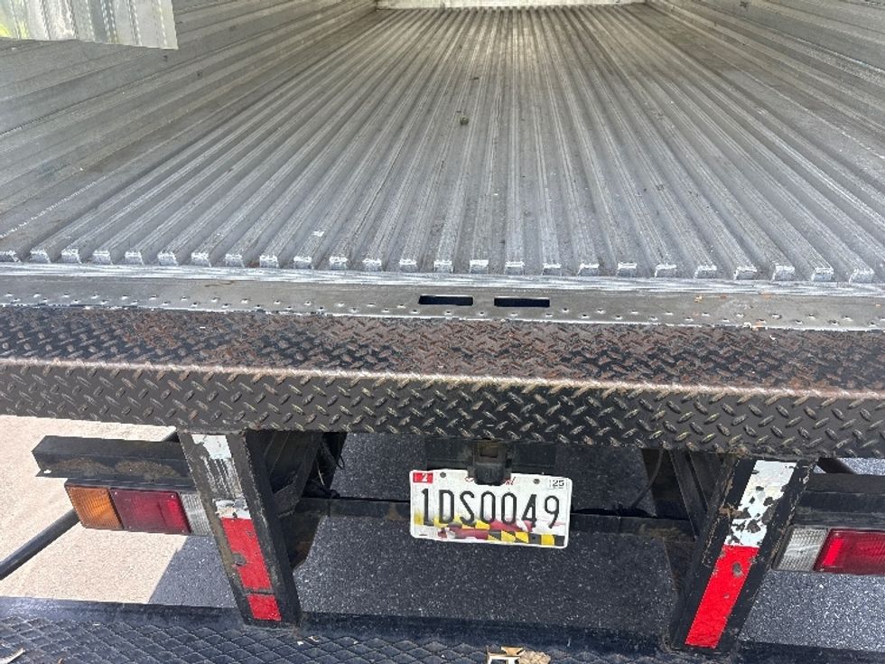 Refrigerated Truck-Light and Medium Duty Trucks-Isuzu-2019-NRR-Jessup-MD-164,157\n\t\tmiles-$ 43,250 - Image 9