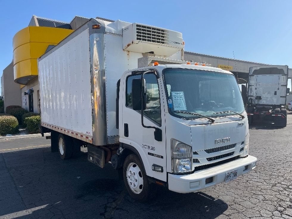 Refrigerated Truck-Light and Medium Duty Trucks-Isuzu-2019-NRR-La Mirada-CA-108,364\n\t\tmiles-$ 53,250 - Image 1