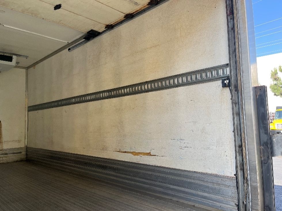 Refrigerated Truck-Light and Medium Duty Trucks-Isuzu-2019-NRR-La Mirada-CA-108,364\n\t\tmiles-$ 53,250 - Image 12