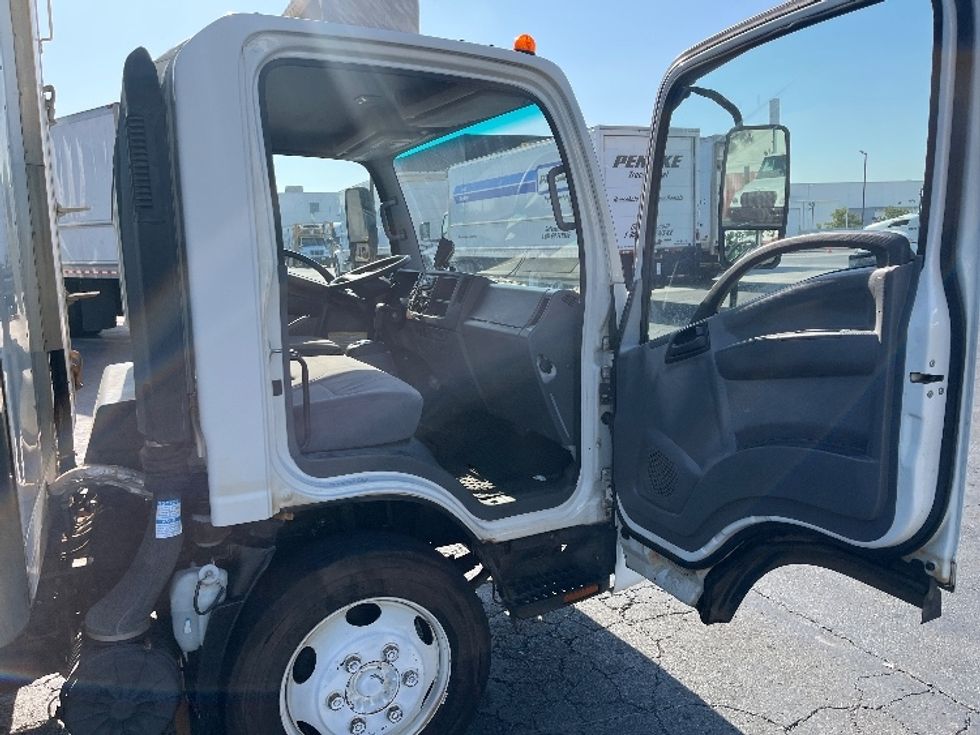 Refrigerated Truck-Light and Medium Duty Trucks-Isuzu-2019-NRR-La Mirada-CA-108,364\n\t\tmiles-$ 53,250 - Image 20