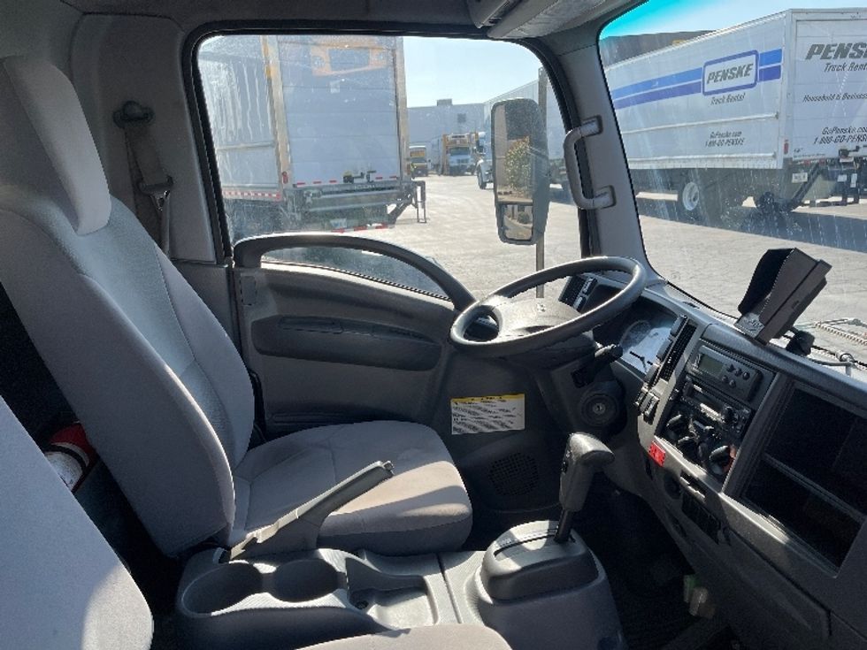 Refrigerated Truck-Light and Medium Duty Trucks-Isuzu-2019-NRR-La Mirada-CA-108,364\n\t\tmiles-$ 53,250 - Image 22