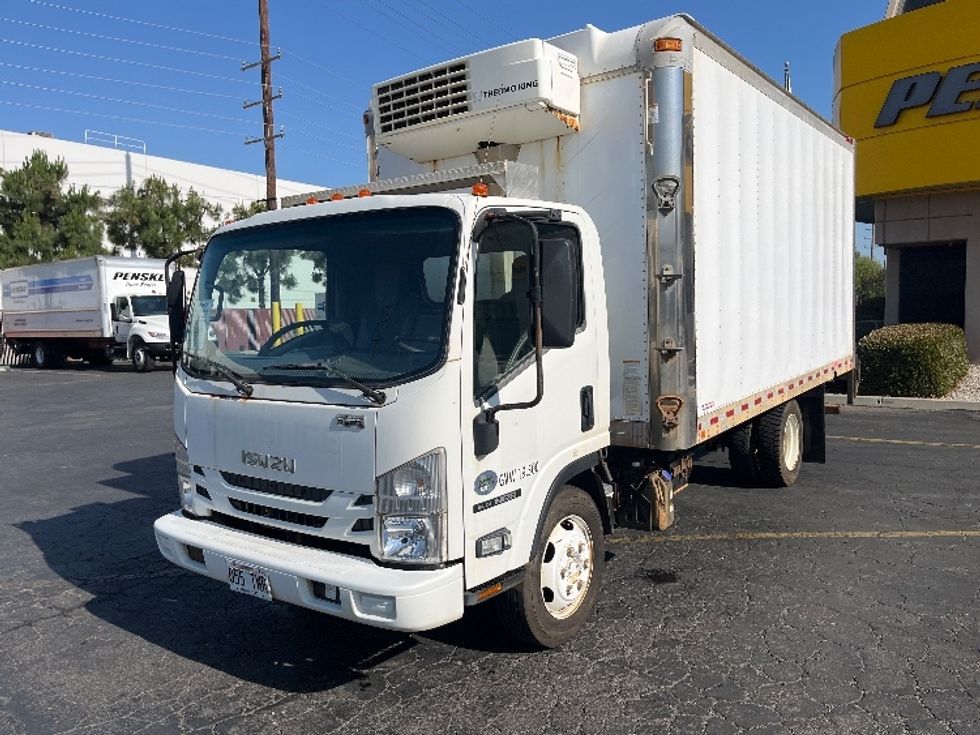 Refrigerated Truck-Light and Medium Duty Trucks-Isuzu-2019-NRR-La Mirada-CA-108,364\n\t\tmiles-$ 53,250 - Image 3