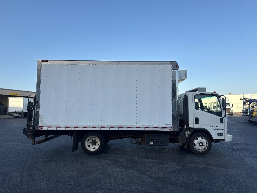 Refrigerated Truck-Light and Medium Duty Trucks-Isuzu-2019-NRR-La Mirada-CA-85,664\n\t\tmiles-$ 59,500 - Image 15