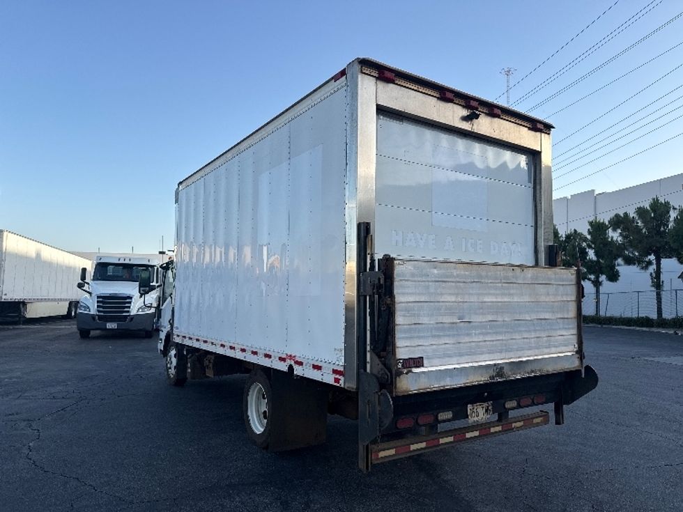 Refrigerated Truck-Light and Medium Duty Trucks-Isuzu-2019-NRR-La Mirada-CA-85,664\n\t\tmiles-$ 59,500 - Image 6
