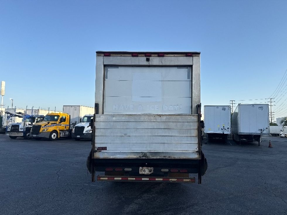 Refrigerated Truck-Light and Medium Duty Trucks-Isuzu-2019-NRR-La Mirada-CA-85,664\n\t\tmiles-$ 59,500 - Image 7