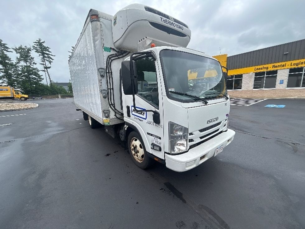 Refrigerated Truck-Light and Medium Duty Trucks-Isuzu-2019-NRR-Londonderry-NH-119,253\n\t\tmiles-$ 49,750 - Image 1