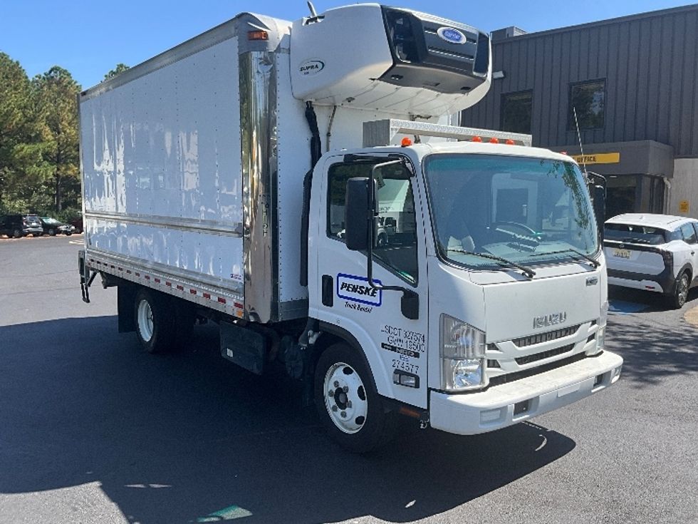 Refrigerated Truck-Light and Medium Duty Trucks-Isuzu-2019-NRR-Mebane-NC-157,160\n\t\tmiles-$ 48,250 - Image 1