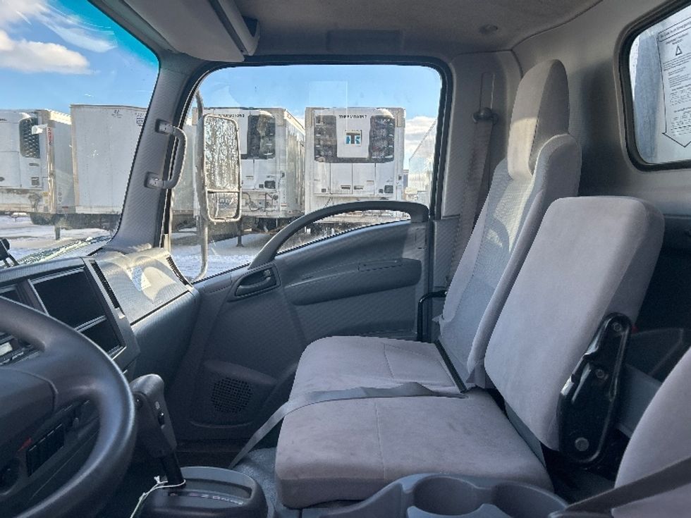 Refrigerated Truck-Light and Medium Duty Trucks-Isuzu-2019-NRR-Oakwood Village-OH-89,381\n\t\tmiles-$ 56,250 - Image 14