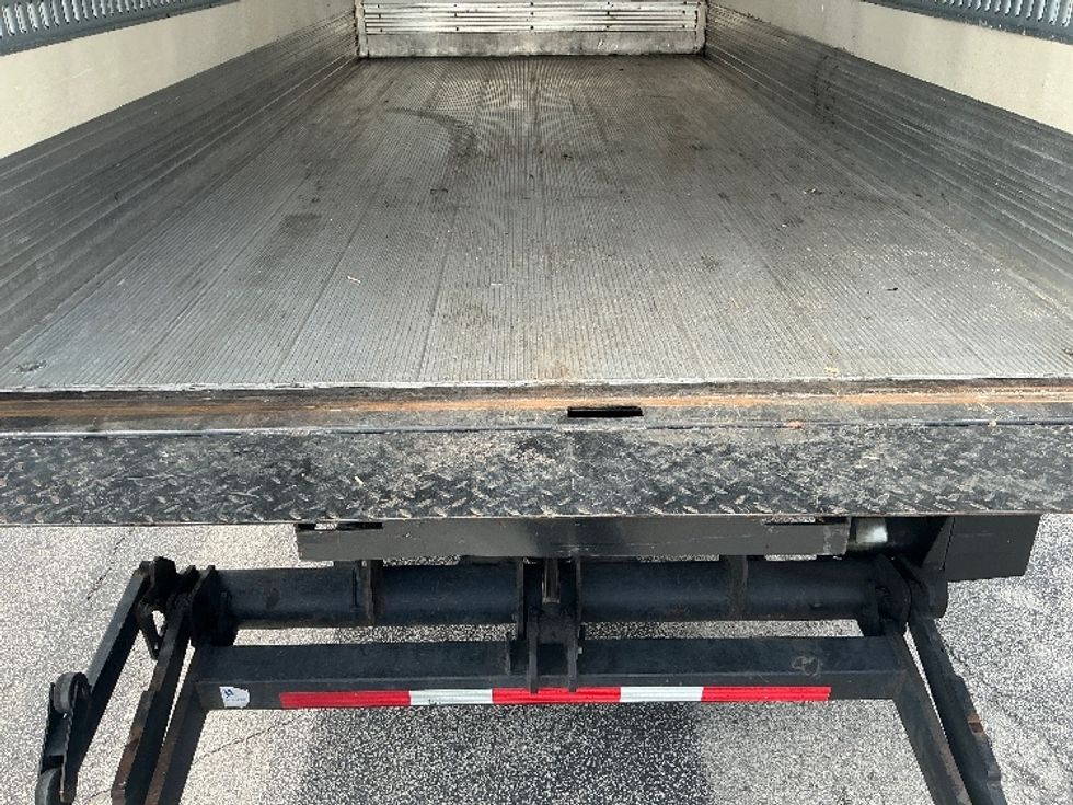 Refrigerated Truck-Light and Medium Duty Trucks-Isuzu-2019-NRR-Orlando-FL-144,546\n\t\tmiles-$ 48,750 - Image 10
