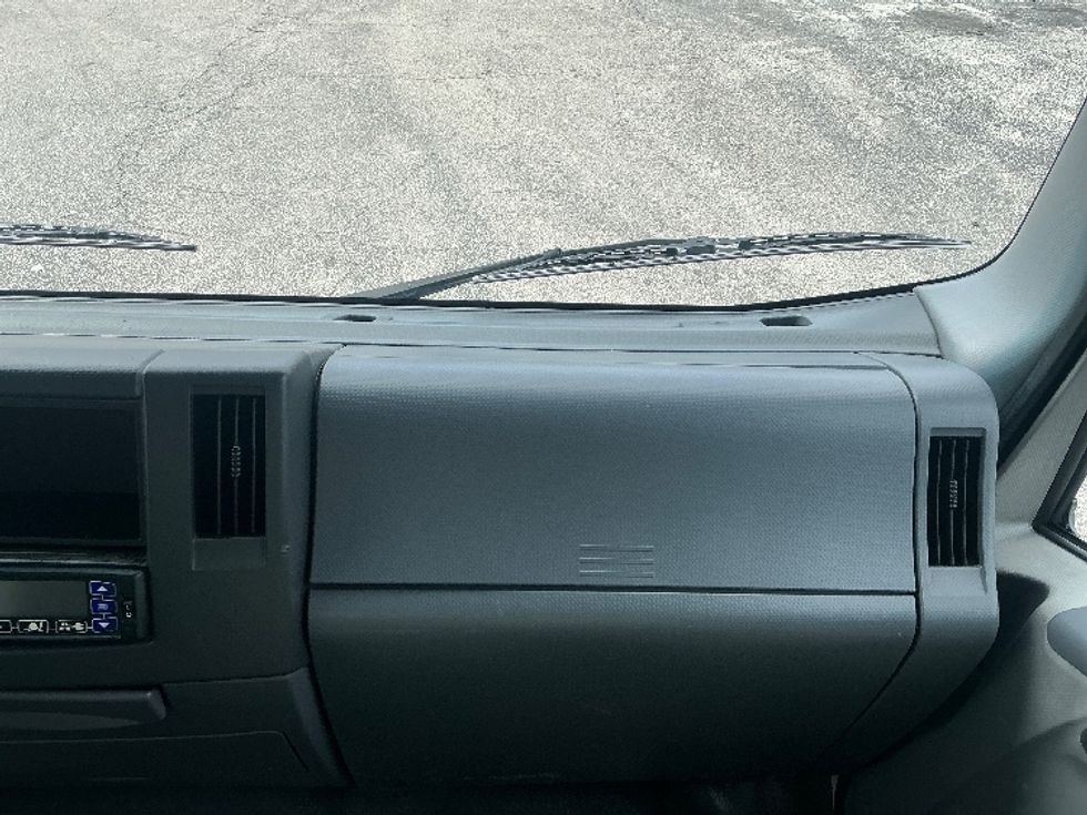 Refrigerated Truck-Light and Medium Duty Trucks-Isuzu-2019-NRR-Orlando-FL-144,546\n\t\tmiles-$ 48,750 - Image 21