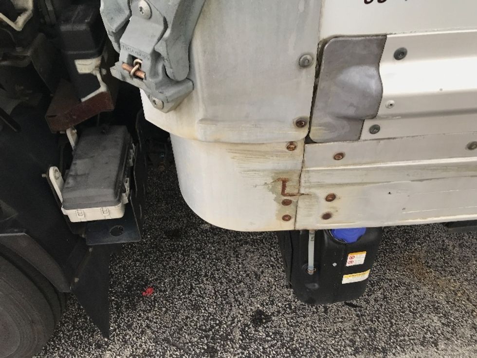 Refrigerated Truck-Light and Medium Duty Trucks-Isuzu-2019-NRR-Orlando-FL-144,546\n\t\tmiles-$ 48,750 - Image 27