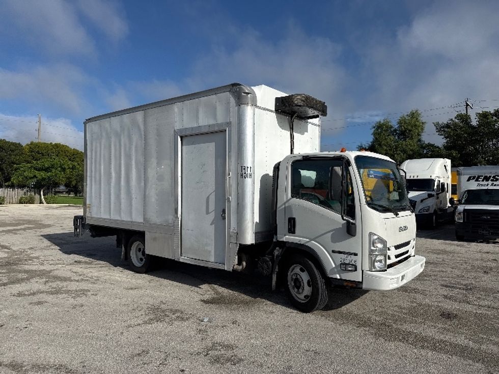 Refrigerated Truck-Light and Medium Duty Trucks-Isuzu-2019-NRR-Pompano Beach-FL-200,205\n\t\tmiles-$ 34,500 - Image 1