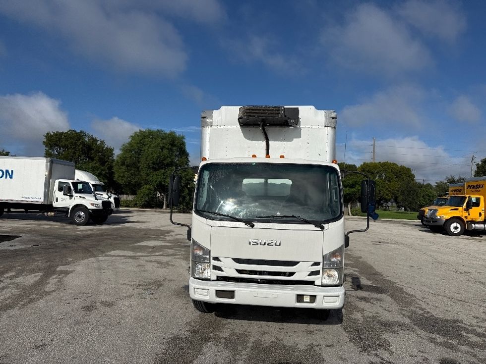 Refrigerated Truck-Light and Medium Duty Trucks-Isuzu-2019-NRR-Pompano Beach-FL-200,205\n\t\tmiles-$ 34,500 - Image 2